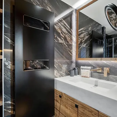 דירה Centre - 3 Chambres, 6 Pers., Parking, 115m² - Fr-1-564-118 *