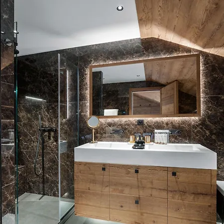 Centre - 3 Chambres, 6 Pers., Parking, 115m² - Fr-1-564-118 Courchevel